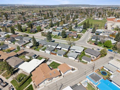 2219 Munro Drive Ne, Calgary, AB - Outdoor With View