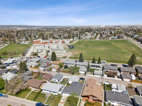 2219 Munro Drive Ne, Calgary, AB - Outdoor With View