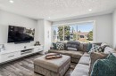 2219 Munro Drive Ne, Calgary, AB  - Indoor Photo Showing Living Room 