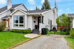 52 Strathclair Rise SW Calgary, AB T3H 1G4