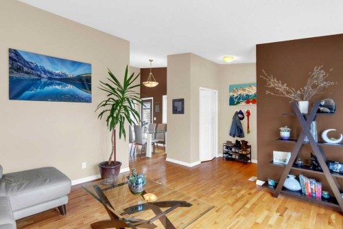 52 Strathclair Rise Sw, Calgary, AB - Indoor Photo Showing Living Room