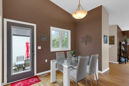 52 Strathclair Rise Sw, Calgary, AB - Indoor Photo Showing Dining Room