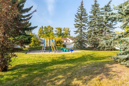 207 Whiteview Bay Ne, Calgary, AB - Outdoor