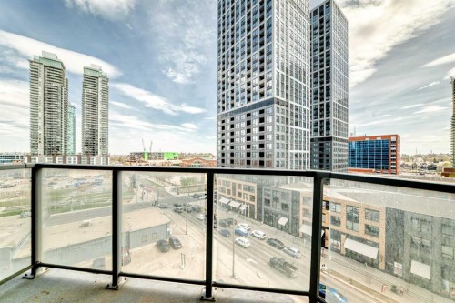 706-220 12 Avenue Se, Calgary, AB - Outdoor With Balcony