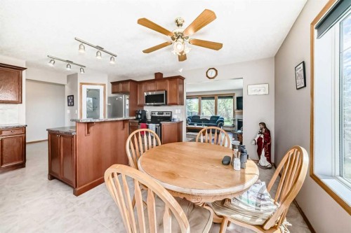 34054 Range Road 15, Rural Red Deer County, AB - Indoor Photo Showing Dining Room