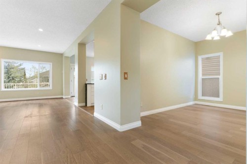 175 Sunset Close, Cochrane, AB - Indoor