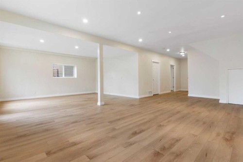 175 Sunset Close, Cochrane, AB - Indoor