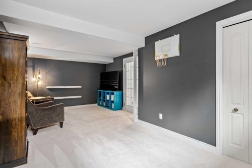 855 Oakside Circle Sw, Calgary, AB 