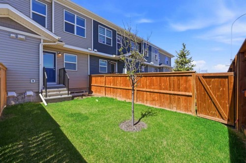 1322-7451 Falconridge Boulevard Ne, Calgary, AB - Outdoor