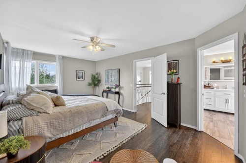 217 Mountain Park Drive Se, Calgary, AB - Indoor Photo Showing Bedroom