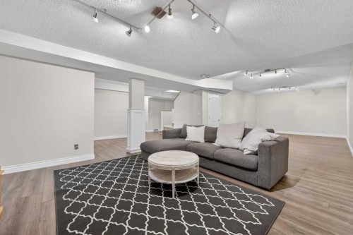217 Mountain Park Drive Se, Calgary, AB - Indoor