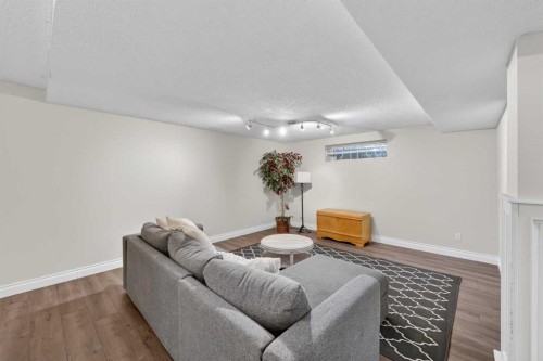 217 Mountain Park Drive Se, Calgary, AB - Indoor
