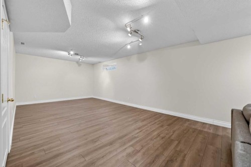217 Mountain Park Drive Se, Calgary, AB - Indoor Photo Showing Other Room