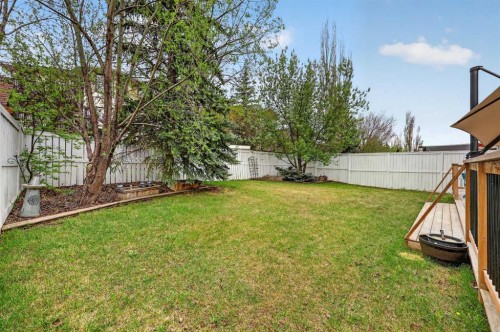 217 Mountain Park Drive Se, Calgary, AB - Outdoor With Backyard