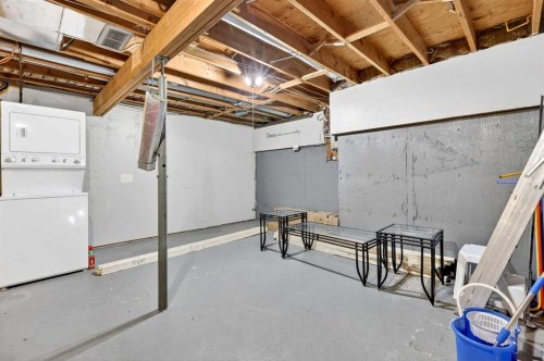 5615 1 Avenue Se, Calgary, AB - Indoor