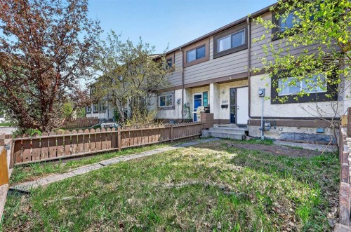 5615 1 Avenue Se, Calgary, AB - Outdoor