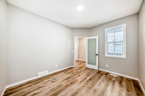 103 Mercado Crescent Se, Calgary, AB - Indoor Photo Showing Other Room