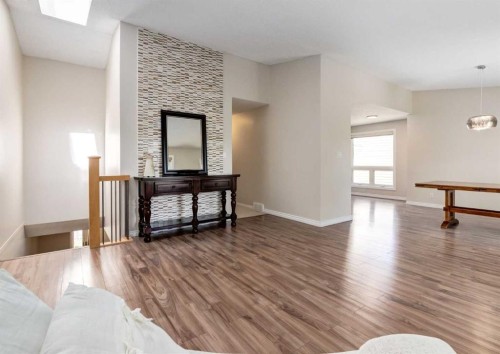 119 Prominence Heights Sw, Calgary, AB 