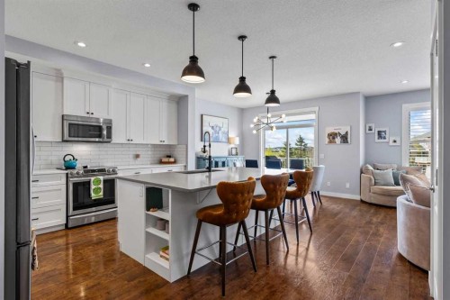 68 Legacy Manor Se, Calgary, AB - Indoor Photo Showing Kitchen With Upgraded Kitchen