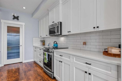 68 Legacy Manor Se, Calgary, AB - Indoor Photo Showing Kitchen With Upgraded Kitchen