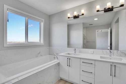 179 Lucas Heights Nw, Calgary, AB - Indoor Photo Showing Bathroom