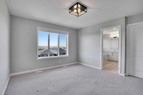 179 Lucas Heights Nw, Calgary, AB - Indoor