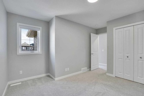 179 Lucas Heights Nw, Calgary, AB - Indoor Photo Showing Other Room