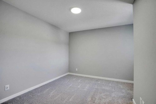 179 Lucas Heights Nw, Calgary, AB - Indoor Photo Showing Other Room