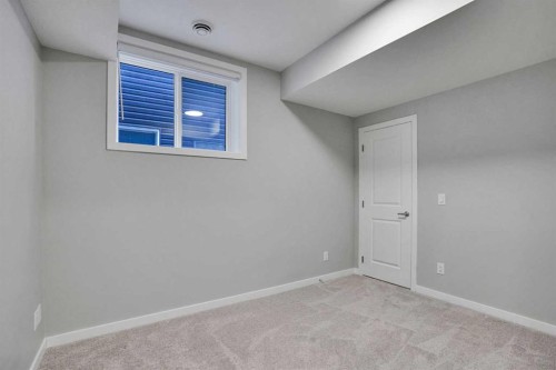 179 Lucas Heights Nw, Calgary, AB - Indoor Photo Showing Other Room
