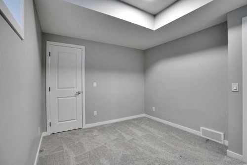 179 Lucas Heights Nw, Calgary, AB - Indoor Photo Showing Other Room