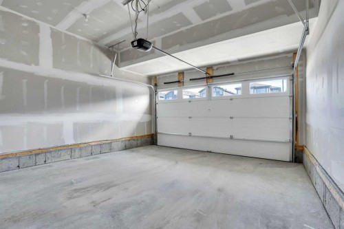 179 Lucas Heights Nw, Calgary, AB - Indoor Photo Showing Garage