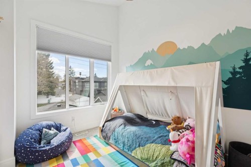 534 35A Street Nw, Calgary, AB - Indoor Photo Showing Bedroom