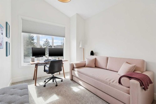 534 35A Street Nw, Calgary, AB - Indoor Photo Showing Office