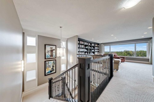 85 Rockcliff Heights Nw, Calgary, AB - Indoor Photo Showing Other Room