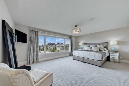 85 Rockcliff Heights Nw, Calgary, AB - Indoor Photo Showing Bedroom