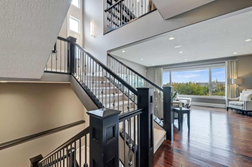 85 Rockcliff Heights Nw, Calgary, AB - Indoor Photo Showing Other Room