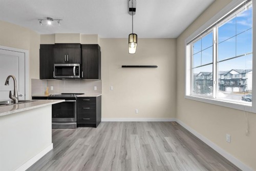 249 Sage Hill Grove Nw, Calgary, AB - Indoor Photo Showing Kitchen