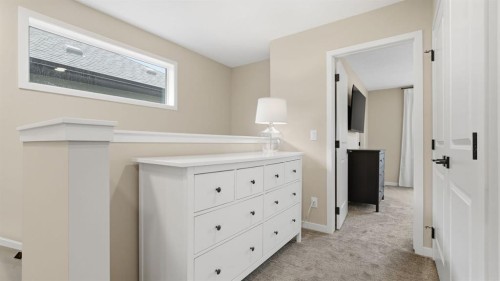 77 Wolf Gate, Okotoks, AB - Indoor