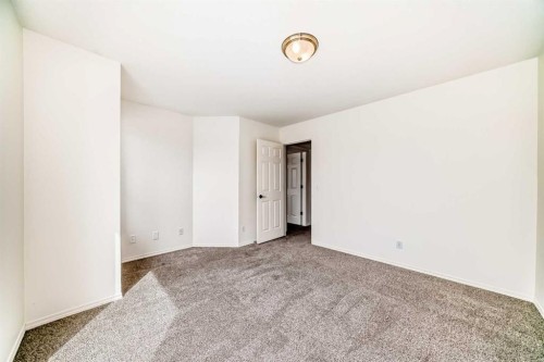 262 Coventry Court Ne, Calgary, AB - Indoor Photo Showing Other Room