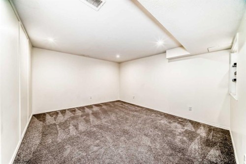 262 Coventry Court Ne, Calgary, AB - Indoor