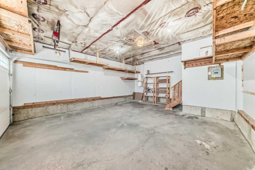 262 Coventry Court Ne, Calgary, AB - Indoor Photo Showing Garage