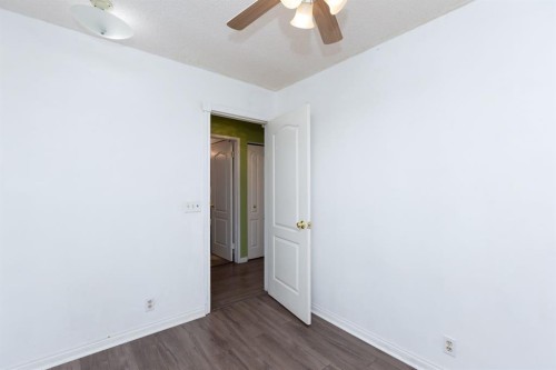 95 Castleridge Close Ne, Calgary, AB - Indoor Photo Showing Other Room