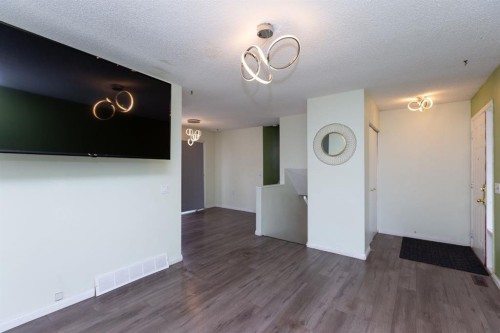 95 Castleridge Close Ne, Calgary, AB - Indoor