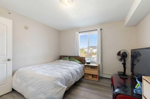 2320-2371 Eversyde Avenue Sw, Calgary, AB - Indoor Photo Showing Bedroom