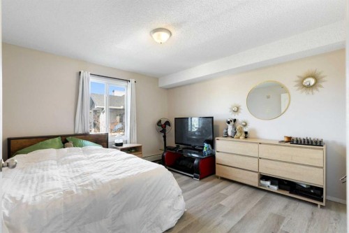 2320-2371 Eversyde Avenue Sw, Calgary, AB - Indoor Photo Showing Bedroom