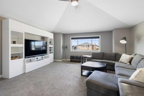 41 Banded Peak View, Okotoks, AB - Indoor Photo Showing Living Room
