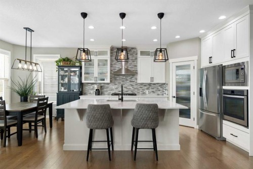 41 Banded Peak View, Okotoks, AB - Indoor Photo Showing Kitchen With Upgraded Kitchen