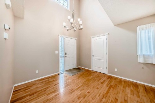 80 Eversyde Way Sw, Calgary, AB - Indoor Photo Showing Other Room