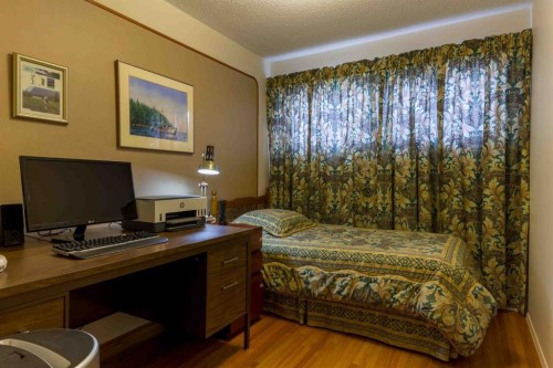 1444 Acadia Drive Se, Calgary, AB - Indoor