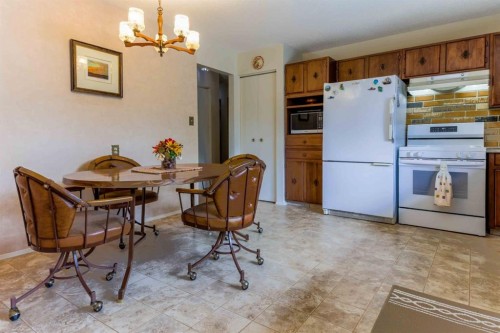 1444 Acadia Drive Se, Calgary, AB - Indoor Photo Showing Kitchen